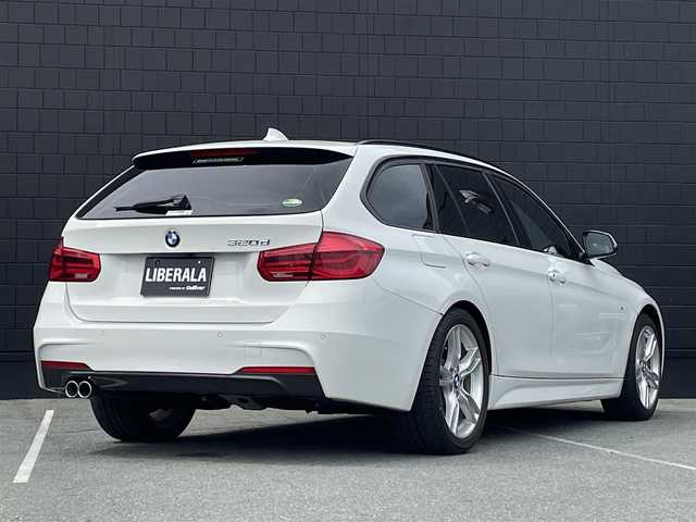 ＢＭＷ ３２０ｄ ツーリング Mスポーツ 三重県 2018(平30)年 2万km アルピンホワイトⅢ ワンオーナー　/ACC　/ハイラインパッケージ　/LEDライト　/黒革シート　/パワーシート　/シートヒーター　/フット機能付電動リアゲート　/純正ナビ　/バックカメラ　/ミラー型ETC　/純正18インチアルミ　/コンフォートAC