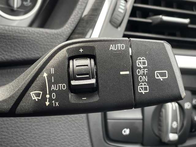 ＢＭＷ ３２０ｄ ツーリング Mスポーツ 三重県 2018(平30)年 2万km アルピンホワイトⅢ ワンオーナー　/ACC　/ハイラインパッケージ　/LEDライト　/黒革シート　/パワーシート　/シートヒーター　/フット機能付電動リアゲート　/純正ナビ　/バックカメラ　/ミラー型ETC　/純正18インチアルミ　/コンフォートAC