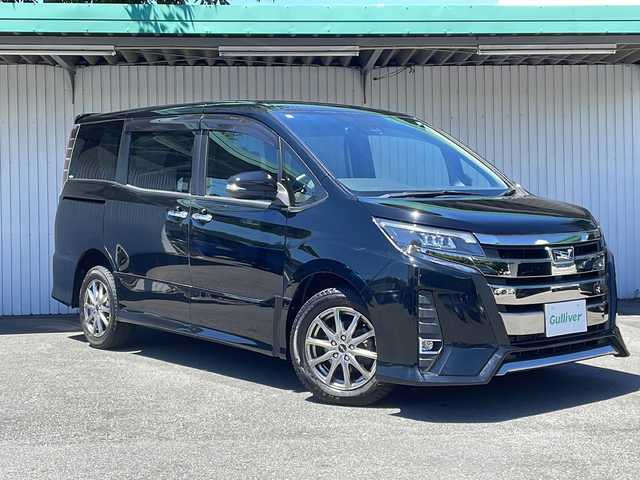 トヨタ ノア Si ダブルバイビー 長野県 2018(平30)年 4.3万km ブラック ４WD/純正ナビフルセグTV/バックカメラ/ETC/両側パワースライドドア/社外16インチアルミ/LEDヘッドライト/スマートキー