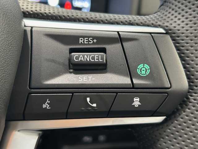 三菱 アウトランダー ＰＨＥＶ G 宮城県 2022(令4)年 2万km チタニウムグレーメタリック 4WD/e-Assist/・車線維持支援機能/・衝突被害軽減ブレーキシステム/・後退時交差車両検知警報システム/・ふらつき警告/・標識認識システム/純正メモリナビ/全方位カメラ/バックカメラ/フルセグテレビ/Bluetooth/クルーズコントロール/パドルシフト/純正ドラレコ前後/パワーシート/シートヒーター/純正LEDヘッドライト/オートライト/オートマチックハイビーム/フォグランプ/横滑り防止装置/アンチロックブレーキシステム/純正アルミホイール/純正フロアマット