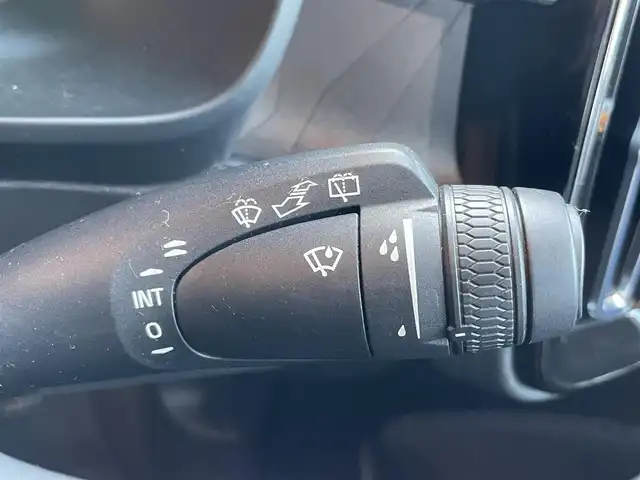 ボルボ ボルボ ＸＣ４０ リチャージ プラス シングルモーター 熊本県 2022(令4)年 3.7万km グレーⅡ ・ワンオーナー/・スマートキー/・プッシュスタート/・Pilot Assist/・レーンキープエイド/・ロードサインインフォメーション/・衝突回避/・クロストラフィックアラート/・ワンペダルドライブ/・クルーズコントロール(追従式)/・オートハイビーム/・ハーフレザーシート/・前席パワーシート/・前席シートヒーター /・純正ディスプレイオーディオ/　【Bluetooth・USB・AppleCarPlay・AndroidAuto】/・全方位カメラ/・ETC/・ドライブレコーダー/・パワーバックドア/・LEDヘッドランプ/・純正マット