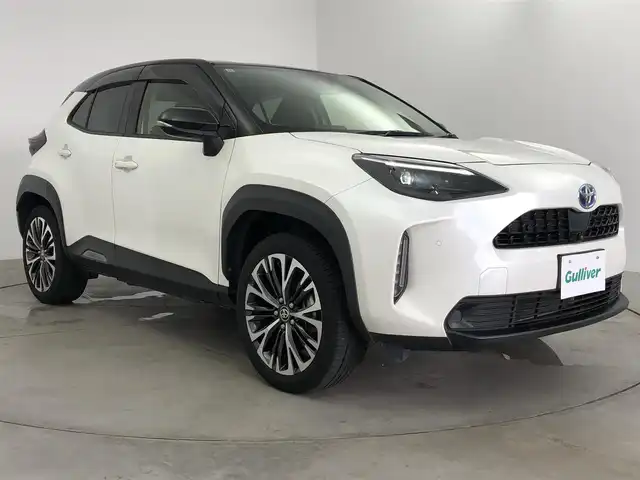 トヨタ ヤリスクロス ハイブリッド Z 愛知県 2021(令3)年 3.9万km 赤 トヨタセーフティセンス/純正ディスプレイオーディオナビ/（フルセグTV/Bluetooth/）/全方位カメラ/パワーバックドア/レーダークルーズコントロール/ステアリングヒーター/本革ステアリング/ステアリングリモコン/ハーフレザー/パワーシート/ETC2.0/ドライブレコーダー/電子パーキング/シートヒーター（D＋N）/シガーソケット/純正18インチAW/純正フロアマット