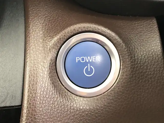 トヨタ ヤリスクロス ハイブリッド Z 愛知県 2021(令3)年 3.9万km 赤 トヨタセーフティセンス/純正ディスプレイオーディオナビ/（フルセグTV/Bluetooth/）/全方位カメラ/パワーバックドア/レーダークルーズコントロール/ステアリングヒーター/本革ステアリング/ステアリングリモコン/ハーフレザー/パワーシート/ETC2.0/ドライブレコーダー/電子パーキング/シートヒーター（D＋N）/シガーソケット/純正18インチAW/純正フロアマット