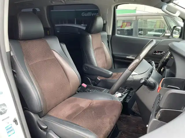 トヨタ アルファード 240S タイプゴールドⅡ 千葉県 2014(平26)年 7.6万km ホワイトパールクリスタルシャイン モデリスタエアロ/モデリスタマフラー/社外車高調/サンルーフ/ALPINEビッグXナビ【EX1000】/・CD/DVD/MSV/Bluetooth/フルセグ/バックカメラ/両後パワースライドドア/パワーバックドア/クルーズコントロール/スマートキー/前後コーナーセンサー/ハーフレザーシート/純正18インチアルミホイール/純正キセノンヘッドライト/フォグランプ/AV100V100W電源/社外エアホーン(コンプレッサー付)/ウッドコンビステアリング/ビルトインETC/ドアバイザー/サイド＆カーテンエアバッグ/新車時保証書＆取扱説明書