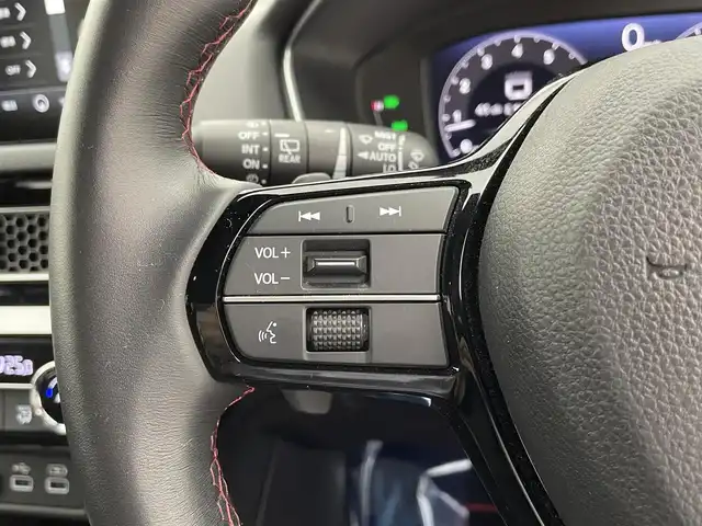 ホンダ シビック EX 宮城県 2024(令6)年 2.9万km プラチナホワイトパール HondaSENSING//純正コネクトナビ/AM FM Bluetooth USB AppleCarPlay AndroidAuto//フルセグTV//バックモニター//LEDオートヘッドランプ//レーダークルーズコントロール//ハーフレザーシート//シートヒーター(前席)//ワイヤレス充電//ビルトインETC2.0//BOSEプレミアムサウンド//パワーシート(前席)//無限マット//アイドリングストップ//保証書
