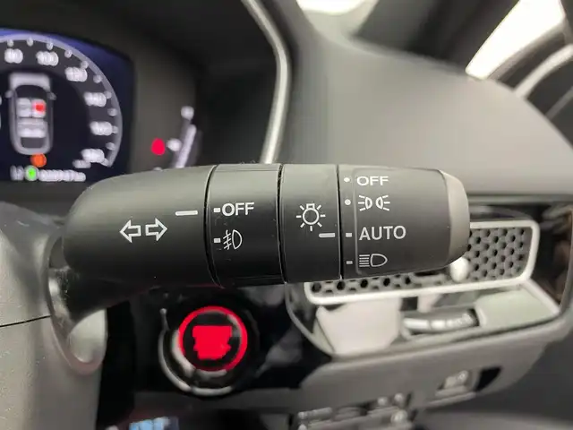 ホンダ シビック EX 宮城県 2024(令6)年 2.9万km プラチナホワイトパール HondaSENSING//純正コネクトナビ/AM FM Bluetooth USB AppleCarPlay AndroidAuto//フルセグTV//バックモニター//LEDオートヘッドランプ//レーダークルーズコントロール//ハーフレザーシート//シートヒーター(前席)//ワイヤレス充電//ビルトインETC2.0//BOSEプレミアムサウンド//パワーシート(前席)//無限マット//アイドリングストップ//保証書