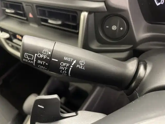ホンダ ＷＲ－Ｖ Z 鹿児島県 2024(令6)年 0.6万km プラチナホワイトパール 登録済未使用車/純正ナビ/(BT/AM/FM/Applecarplay/Androidauto/フルセグTV)/ホンダセンシング/衝突軽減ブレーキ/レーダークルーズコントロール/レーンキープアシスト/オートマチックハイビーム/パドルシフト/純正ドライブレコーダーDRH-224SD/ETC/ハーフレザーシート/純正17インチアルミホイール/純正フロアマット/純正LEDヘッドライト/保証書/取扱説明書