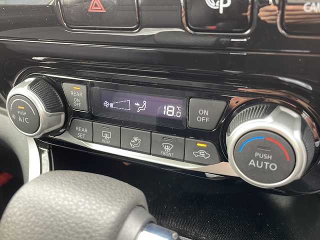 日産 セレナ X Vセレクション 岩手県 2018(平30)年 4万km ブリリアントシルバー 社外ナビ/AM/FM/Bluetooth/バックカメラ/アラウンドビューモニター/ETC/ドライブレコーダー/クルーズコントロール/衝突被害軽減ブレーキ/レーンキープアシスト/横滑り防止装置/アイドリングストップ/オートライト/スマートキー/プッシュスタート/電動格納ミラー/取扱説明書