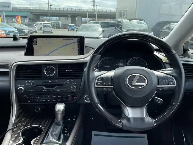 レクサス ＲＸ 200t バージョンL 石川県 2017(平29)年 5.3万km ソニッククォーツ 純正メーカーナビ/DVD/フルセグTV/パノラマモニター/革シート/シートヒーター&クーラー/サンルーフ/リアエンターテイメント/TVキャンセラー/パワーバックドア/レクサスセーフティ/レーダークルーズ/純正アルミホイール/スマートキー/プッシュスタート/電動ミラー/ドライブレコーダー/ETC/ハンドルヒーター