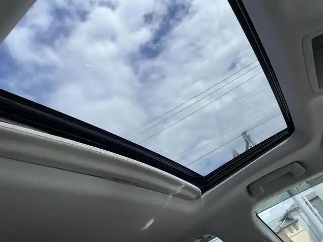 レクサス ＲＸ 200t バージョンL 石川県 2017(平29)年 5.3万km ソニッククォーツ 純正メーカーナビ/DVD/フルセグTV/パノラマモニター/革シート/シートヒーター&クーラー/サンルーフ/リアエンターテイメント/TVキャンセラー/パワーバックドア/レクサスセーフティ/レーダークルーズ/純正アルミホイール/スマートキー/プッシュスタート/電動ミラー/ドライブレコーダー/ETC/ハンドルヒーター