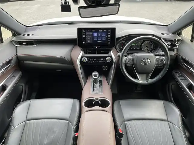 トヨタ ハリアー G 福岡県 2021(令3)年 4.7万km ホワイトパールクリスタルシャイン 純正8型メモリナビ（フルセグTV/BT）トヨタセーフティセンスバックカメラコーナーセンサー電動リアゲートレーダークルコンETCデジタルインナーミラー純正18インチアルミホイールスマートキープッシュスタート