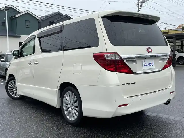 トヨタ アルファード 240S 愛知県 2013(平25)年 12万km ゴールドパールクリスタルシャイン (株)IDOMが運営する【じしゃロン名古屋鳴海店】の自社ローン専用車両になりますこちらは現金またはオートローンご利用時の価格です。自社ローンご希望の方は別途その旨お申付け下さい/社外ナビ/・型番：VIE-X009/・フルセグTV/SD/DVD/CD/BT/・バックカメラ/・ETC/・社外フリップダウン/革張ステアリング/・ステアリング/両側パワースライドドア/プッシュスタート/・スマートキー/電動格納ミラー/・ウィンカーミラー/キセノンヘッドライト/・フォグランプ/・オートライト/ドアバイザー/純正フロアマット
