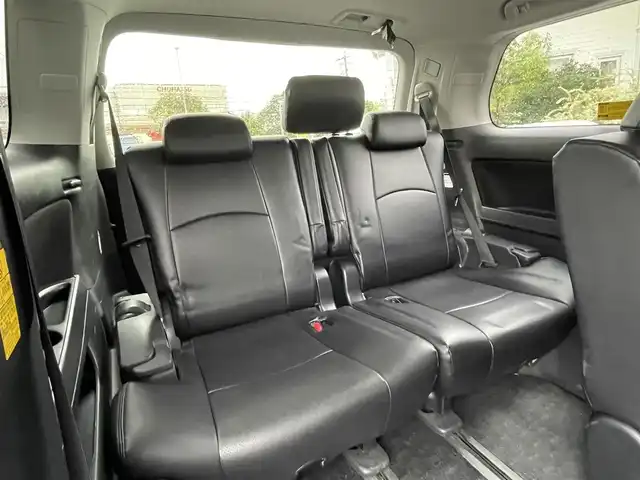 トヨタ アルファード 240S 愛知県 2013(平25)年 12万km ゴールドパールクリスタルシャイン (株)IDOMが運営する【じしゃロン名古屋鳴海店】の自社ローン専用車両になりますこちらは現金またはオートローンご利用時の価格です。自社ローンご希望の方は別途その旨お申付け下さい/社外ナビ/・型番：VIE-X009/・フルセグTV/SD/DVD/CD/BT/・バックカメラ/・ETC/・社外フリップダウン/革張ステアリング/・ステアリング/両側パワースライドドア/プッシュスタート/・スマートキー/電動格納ミラー/・ウィンカーミラー/キセノンヘッドライト/・フォグランプ/・オートライト/ドアバイザー/純正フロアマット
