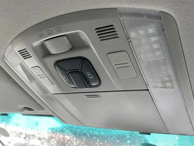 トヨタ アルファード 240S 愛知県 2013(平25)年 12万km ゴールドパールクリスタルシャイン (株)IDOMが運営する【じしゃロン名古屋鳴海店】の自社ローン専用車両になりますこちらは現金またはオートローンご利用時の価格です。自社ローンご希望の方は別途その旨お申付け下さい/社外ナビ/・型番：VIE-X009/・フルセグTV/SD/DVD/CD/BT/・バックカメラ/・ETC/・社外フリップダウン/革張ステアリング/・ステアリング/両側パワースライドドア/プッシュスタート/・スマートキー/電動格納ミラー/・ウィンカーミラー/キセノンヘッドライト/・フォグランプ/・オートライト/ドアバイザー/純正フロアマット