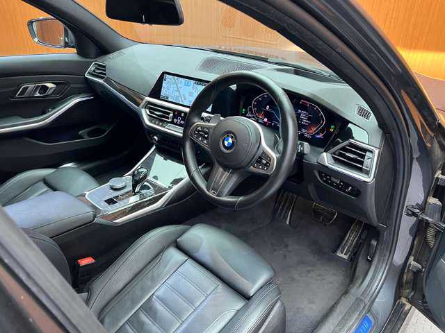 ＢＭＷ ３２０ｄ xDrive ツーリング Mスポーツ 千葉県 2020(令2)年 4.7万km ミネラルグレー イノベーションＰＫＧ　/ハイラインＰＫＧ　/ＢＭＷレーザーライト　/純正ナビ　/３６０°カメラ　/ＨＵＤ　/ＡＣＣ　/黒革　/シートヒーター　/パワーシート　/パーキングアシスト　/ドライブレコーダー　/電動リアゲート
