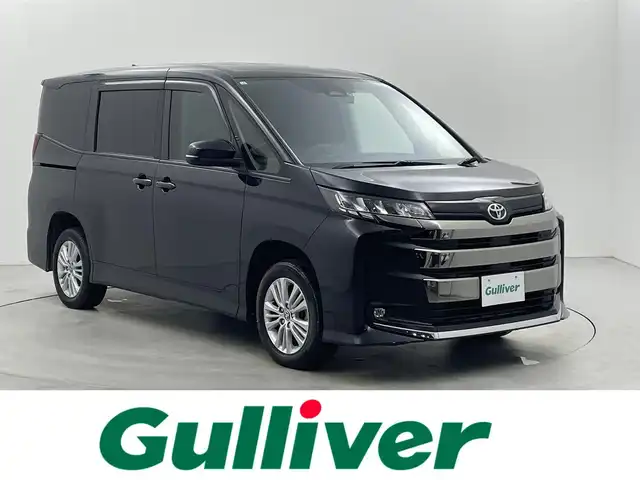 トヨタ ノア S－G 栃木県 2023(令5)年 2.2万km スパークリングブラックパールクリスタルシャイン 4WD/純正ディスプレイオーディオ/・Bluetooth/Android Auto/・フルセグTV/・CD/DVD/・FM/AM/トヨタセーフティセンス/・プリクラッシュセーフティ/。誤発進抑制/・レーントレーシングアシスト/・レーダークルーズコントロール/・オートハイビーム/片側電動スライドドア/バックカメラ/ビルトインETC2.0/前後ドライブレコーダー/LEDヘッドライト/LEDフォグランプ/純正16インチアルミホイール/ドアバイザー/純正フロアマット/サイド+カーテンエアバッグ/スマートキー