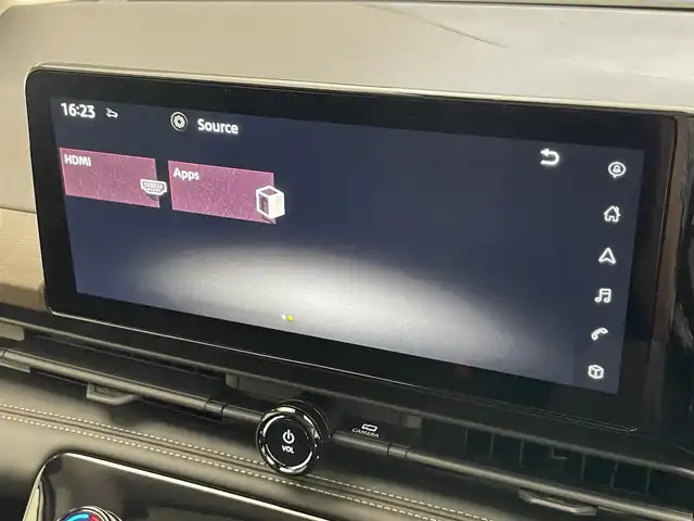 日産 セレナ e－パワー ハイウェイスター V 愛知県 2025(令7)年 0.1千km 白 登録済未使用車　純１２．３型ＤＡナビＴＶ　禁煙　全方位カメラ　プロパイロット　ＢＳＭ　内蔵前後ドラレコ　デジタルインナーミラー　ＨＤＭＩ　ワイヤレス充電　衝突軽減　車線逸脱　両側パワスラ　ハンドル支援/e-POWER　ハイウエイスターV　ヘッドランプ オートレベライザー+アダプティブLEDヘッドライトシステム+インテリジェント アラウンドビューモニター（移動物 検知機能付）+インテリジェント ルームミラー+アドバンスドドライブアシストディスプレイ（12.3インチカラーディスプレイ）+統合型インターフェースディスプレイ+ワイヤレス充電器+6スピーカー+NissanConnectナビゲーションシステム（地デジ内蔵）+車載通信ユニット（TCU［Telematics Control Unit］）+ETC2.0ユニット（ビルトインタイプ）+ドライブレコーダー（前後セット）+プロパイロット（ナビリンク機能付）+プロパイロット緊急停止支援システム（SOSコール機能付）+SOSコール（488/400円）