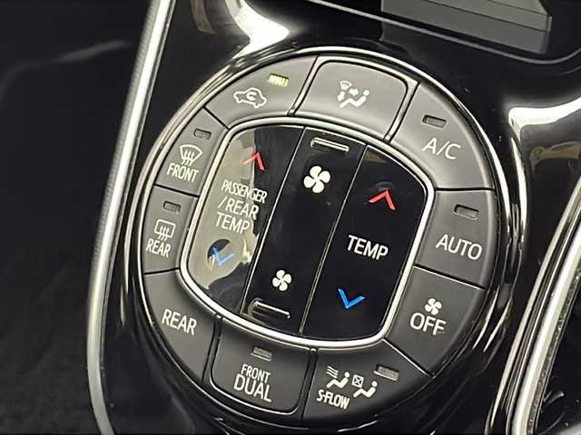 トヨタ ヴォクシー ハイブリッド ZS 煌Ⅲ 千葉県 2021(令3)年 5.2万km ブラッキッシュアゲハガラスフレーク 衝突軽減ブレーキ/両側パワースライドドア/レーンキープアシスト/フリップダウンモニター/オートマチックハイビーム/純正SDナビ/（フルセグ/Bluetooth/USB/FM/AM）/バックカメラ/ETC/シートヒーター（運転席＋助手席）/LEDヘッドライト/ヒートシーター/電動格納ミラー