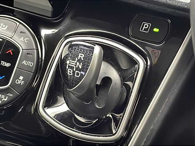 トヨタ ヴォクシー ハイブリッド ZS 煌Ⅲ 千葉県 2021(令3)年 5.2万km ブラッキッシュアゲハガラスフレーク 衝突軽減ブレーキ/両側パワースライドドア/レーンキープアシスト/フリップダウンモニター/オートマチックハイビーム/純正SDナビ/（フルセグ/Bluetooth/USB/FM/AM）/バックカメラ/ETC/シートヒーター（運転席＋助手席）/LEDヘッドライト/ヒートシーター/電動格納ミラー