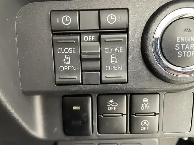 トヨタ ルーミー カスタムG－T 滋賀県 2021(令3)年 3.2万km レーザーブルークリスタルシャイン 純正8型ナビ/Bluetooth/SD/CD/フルセグTV/フロント/サイド/バック/全方位カメラ/純正12インチフリップダウンモニター/追従クルーズコントロール/両側パワースライドドア/シートヒーター/オートハイビーム/ステアリングリモコン/前後ドライブレコーダー/ETC