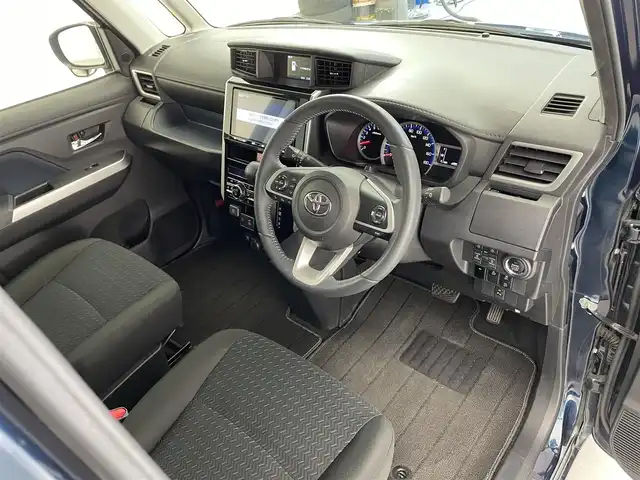 トヨタ ルーミー カスタムG－T 滋賀県 2021(令3)年 3.2万km レーザーブルークリスタルシャイン 純正8型ナビ/Bluetooth/SD/CD/フルセグTV/フロント/サイド/バック/全方位カメラ/純正12インチフリップダウンモニター/追従クルーズコントロール/両側パワースライドドア/シートヒーター/オートハイビーム/ステアリングリモコン/前後ドライブレコーダー/ETC