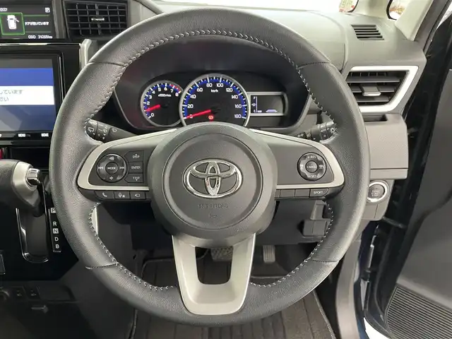 トヨタ ルーミー カスタムG－T 滋賀県 2021(令3)年 3.2万km レーザーブルークリスタルシャイン 純正8型ナビ/Bluetooth/SD/CD/フルセグTV/フロント/サイド/バック/全方位カメラ/純正12インチフリップダウンモニター/追従クルーズコントロール/両側パワースライドドア/シートヒーター/オートハイビーム/ステアリングリモコン/前後ドライブレコーダー/ETC