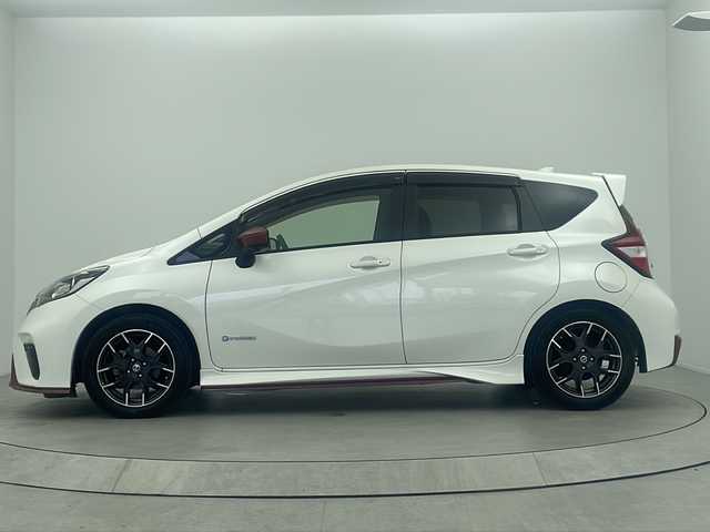 日産 ノート e－パワー ニスモ 大阪府 2018(平30)年 6.5万km ブリリアントホワイトパール nismoシート/super cat/A130追加メーター/nismoアドバイザー