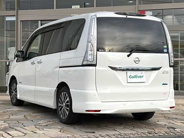 日産 セレナ ハイウェイS S HV Aセーフ 静岡県 2014(平26)年 8.5万km ブリリアントホワイトパール 純正SDナビ/・CD/・DVD/・フルセグＴＶ/・Bluetooth/・AM/・FM/主要装備/・後席モニター/・両側パワスラ/・衝突軽減/・レーンキープ/・クルコン/・コーナーセンサー前後/・全方位カメラ/・ビルトインＥＴＣ/・ドラレコ/・LEDヘッドライト/・オートライト/・フォグランプ/・純正フロアマット/・純正アルミホイール/・スマートキー/・プッシュスタート