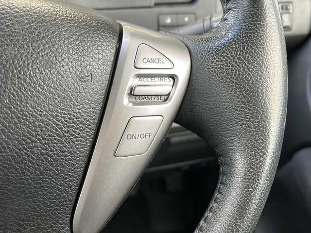 日産 セレナ ハイウェイS S HV Aセーフ 静岡県 2014(平26)年 8.5万km ブリリアントホワイトパール 純正SDナビ/・CD/・DVD/・フルセグＴＶ/・Bluetooth/・AM/・FM/主要装備/・後席モニター/・両側パワスラ/・衝突軽減/・レーンキープ/・クルコン/・コーナーセンサー前後/・全方位カメラ/・ビルトインＥＴＣ/・ドラレコ/・LEDヘッドライト/・オートライト/・フォグランプ/・純正フロアマット/・純正アルミホイール/・スマートキー/・プッシュスタート