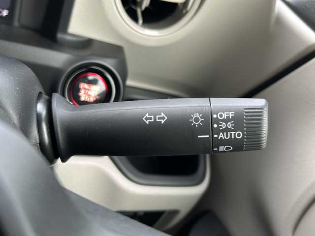 ホンダ Ｎ ＢＯＸ 道北・旭川 2024(令6)年 1万km プラチナホワイトパール /4WD//禁煙車//純正ナビ/BT/USB/TV//バックカメラ//ETC//片側パワースライドドア//ミラーヒーター//エコモード//ステアリングスイッチ//オートライト//LEDヘッドライト//LEDウィンカー//ミラーウィンカー//ロールサンシェード//ホンダセンシング//CMBS//ACC//LKAS//踏み間違え衝突軽減システム//急アクセル抑制機能//歩行者事故低減システム//路外逸脱抑制機能//先行車発信お知らせ//標識認識機能//オートハイビーム//パーキングセンサーシステム//保証書