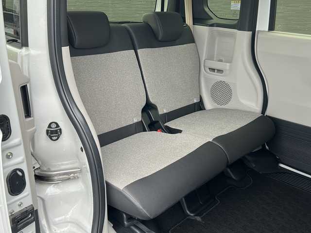 ホンダ Ｎ ＢＯＸ 道北・旭川 2024(令6)年 1万km プラチナホワイトパール /4WD//禁煙車//純正ナビ/BT/USB/TV//バックカメラ//ETC//片側パワースライドドア//ミラーヒーター//エコモード//ステアリングスイッチ//オートライト//LEDヘッドライト//LEDウィンカー//ミラーウィンカー//ロールサンシェード//ホンダセンシング//CMBS//ACC//LKAS//踏み間違え衝突軽減システム//急アクセル抑制機能//歩行者事故低減システム//路外逸脱抑制機能//先行車発信お知らせ//標識認識機能//オートハイビーム//パーキングセンサーシステム//保証書