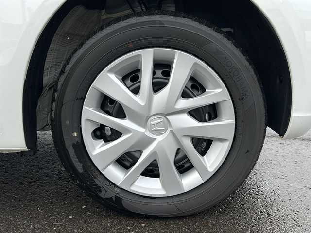 ホンダ Ｎ ＢＯＸ 道北・旭川 2024(令6)年 1万km プラチナホワイトパール /4WD//禁煙車//純正ナビ/BT/USB/TV//バックカメラ//ETC//片側パワースライドドア//ミラーヒーター//エコモード//ステアリングスイッチ//オートライト//LEDヘッドライト//LEDウィンカー//ミラーウィンカー//ロールサンシェード//ホンダセンシング//CMBS//ACC//LKAS//踏み間違え衝突軽減システム//急アクセル抑制機能//歩行者事故低減システム//路外逸脱抑制機能//先行車発信お知らせ//標識認識機能//オートハイビーム//パーキングセンサーシステム//保証書