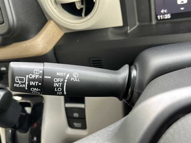 ホンダ Ｎ ＢＯＸ 道北・旭川 2024(令6)年 1万km プラチナホワイトパール /4WD//禁煙車//純正ナビ/BT/USB/TV//バックカメラ//ETC//片側パワースライドドア//ミラーヒーター//エコモード//ステアリングスイッチ//オートライト//LEDヘッドライト//LEDウィンカー//ミラーウィンカー//ロールサンシェード//ホンダセンシング//CMBS//ACC//LKAS//踏み間違え衝突軽減システム//急アクセル抑制機能//歩行者事故低減システム//路外逸脱抑制機能//先行車発信お知らせ//標識認識機能//オートハイビーム//パーキングセンサーシステム//保証書