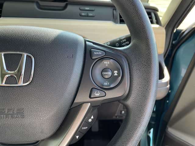 ホンダ フリード G ホンダセンシング 愛知県 2016(平28)年 6.5万km ブルーホライゾンM ホンダセンシング/純正9型ナビ　SDカードなし/フリップダウンモニター/クルーズコントロール/レーンキープアシスト/バックカメラ/衝突軽減システム/両側パワースライドドア/オートライト/LEDヘッドライト/ステアリングスイッチ/ステアリングスイッチ/スマートキー/プッシュスタート