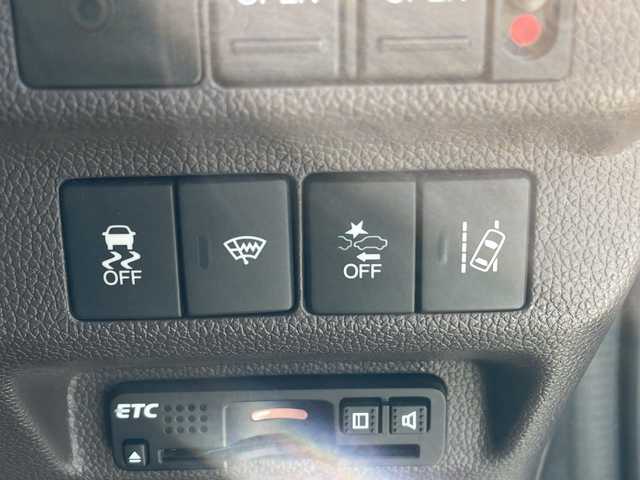 ホンダ フリード G ホンダセンシング 愛知県 2016(平28)年 6.5万km ブルーホライゾンM ホンダセンシング/純正9型ナビ　SDカードなし/フリップダウンモニター/クルーズコントロール/レーンキープアシスト/バックカメラ/衝突軽減システム/両側パワースライドドア/オートライト/LEDヘッドライト/ステアリングスイッチ/ステアリングスイッチ/スマートキー/プッシュスタート