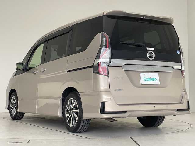 日産 セレナ ハイウェイスター V 愛知県 2021(令3)年 4.4万km カシミヤグレージュ プロパイロット/純正10型ナビ/フリップダウンモニター/全方位カメラ/両側パワースライドドア/クルーズコントロール/バックカメラ/コーナーセンサー/純正アルミホイール/ブラインドスポットモニター/LEDヘッドライト/インテリジェントミラー/リアオートエアコン/オートマチックハイビーム/衝突軽減システム/フルセグ/CD DVD/Bluetooth/ステアリングスイッチ/スマートキー/プッシュスタート