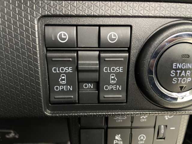 ダイハツ タント ファンクロスターボ 埼玉県 2025(令7)年 0.3万km クロムグレーメタリック 純正9インチディスプレイオーディオ/スマートアシスト/両側パワースライドドア/HDMI/USBソケット/バックカメラ/ドライブレコーダー/ETC/前席シートヒーター/LEDヘッドライト/プッシュスタート/スマートキー/純正15インチアルミホイール