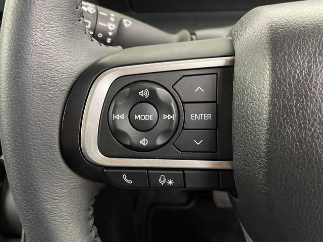 ダイハツ タント ファンクロスターボ 埼玉県 2025(令7)年 0.3万km クロムグレーメタリック 純正9インチディスプレイオーディオ/スマートアシスト/両側パワースライドドア/HDMI/USBソケット/バックカメラ/ドライブレコーダー/ETC/前席シートヒーター/LEDヘッドライト/プッシュスタート/スマートキー/純正15インチアルミホイール