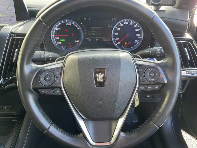 トヨタ クラウン ハイブリッド RS アドバンス Four 岩手県 2018(平30)年 3.8万km ダークブルーマイカ サンルーフ ヘッドアップディスプレイ デジタルインナーミラー ナビ バックC フルセグ DVD再生 ビルドインETC2.0 メモリ付電動ハーフレザーシート シートヒーター ステアリングヒーター BSM GPSレーダー AC100Vコンセント レーダークルーズ パドルシフト 4本出しマフラー 純正18AW オートLEDライト フォグランプ