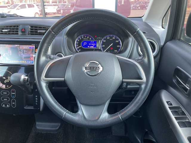 日産 デイズ ハイウェイスターX 千葉県 2015(平27)年 4.5万km モカブラウンP 純正SDナビ/(フルセグTV/BT/CD/DVD)/ドライブレコーダー/バックカメラ/横滑り防止装置/アイドリングストップ/HIDヘッドライト/フォグランプ/オートライト/ウィンカーミラー/電動格納ミラー/純正14インチAW/シートリフター/プッシュスタート/スマートキー/フロアマット/取扱説明書/保証書