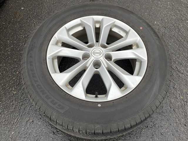 日産 エクストレイル 20X エマージェンシーブレーキ 道北・旭川 2014(平26)年 10.3万km ダイヤモンドブラック /ワンオーナー//純正ナビ/　CD/DVD/BT/SD/USB/HDMI/TV)//バックカメラ//エマージェンシーブレーキ//前席シートヒーター//ダウンヒルアシストコントロール//スペアキー//純正エンジンスターター//横滑り防止//LEDヘッドライト//フォグランプ//アイドリングストップ//革巻きステアリング//ステアリングスイッチ//ドライブレコーダー//純正AW付夏タイヤ積込//純正フロアマット//ドアバイザー//保証書//取扱説明書