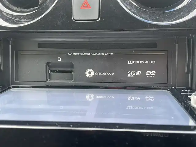 日産 ノート e－パワー メダリスト 島根県 2018(平30)年 1.5万km スーパーブラック 純正ＳＤナビ　/フルセグＴＶ　/ＤＶＤ再生　/Ｂｌｕｅｔｏｏｔｈ接続　/全方位/バック/サイド/フロントカメラ　/ＥＴＣ2.0/純正ドラレコ　/インテリジェントクルーズコントロール/前後コーナーセンサー　/純正ＬＥＤライト　/純正アルミホイール　/純正フロアマット　/保証書・取扱説明書