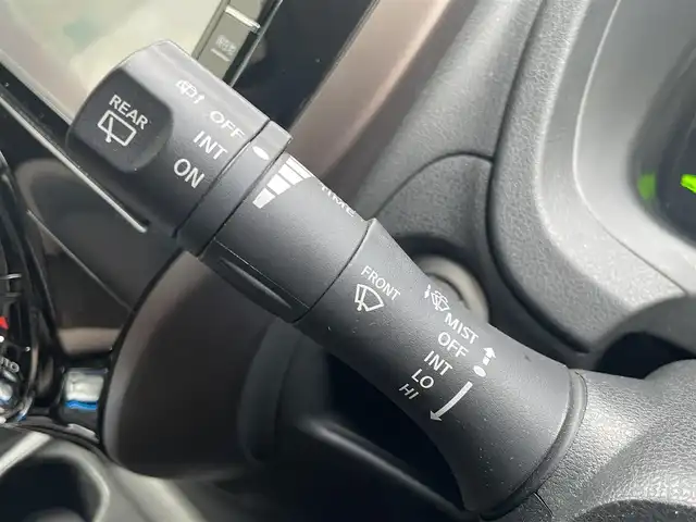 日産 ノート e－パワー メダリスト 島根県 2018(平30)年 1.5万km スーパーブラック 純正ＳＤナビ　/フルセグＴＶ　/ＤＶＤ再生　/Ｂｌｕｅｔｏｏｔｈ接続　/全方位/バック/サイド/フロントカメラ　/ＥＴＣ2.0/純正ドラレコ　/インテリジェントクルーズコントロール/前後コーナーセンサー　/純正ＬＥＤライト　/純正アルミホイール　/純正フロアマット　/保証書・取扱説明書