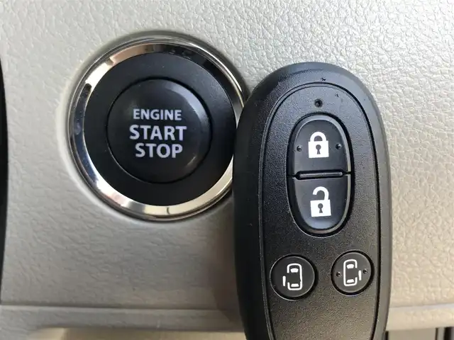 スズキ スペーシア X 鳥取県 2013(平25)年 5.2万km イノセントピンクパールメタリック ４・W・D/ホワイトルーフ/社外ディスプレイオーディオ/CD/DVD/バックカメラ/両側パワースライドドア/運手席シートヒーター/キセノンヘットライト/オートライト/プッシュエンジンスタート/アイドリングストップ/スペアキー/フロアマット・ドアバイザー