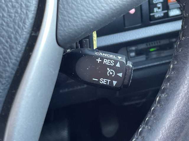 トヨタ ヴォクシー ZS 長野県 2017(平29)年 3.8万km ホワイトパールクリスタルシャイン 禁煙車/純正9インチナビ【NSZT-Y66T】/（CD/DVD/フルセグTV/Bluetooth）/セーフティセンス/・プリクラッシュセーフティ/・レーンディパーチャーアラート/・先行車発進告知機能/・オートマチックハイビーム/バックカメラ/ビルトインETC/両側パワースライドドア/ドライブレコーダー/革巻きステアリング/クルーズコントロール/ステアリングスイッチ/LEDヘッドライト/フォグランプ/オートライト/スマートキー/Pスタート/電動格納ミラー/純正16インチAW/純正フロアマット/ドアバイザー