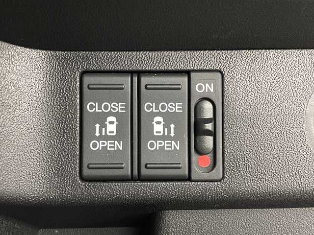 ホンダ ステップワゴン スパーダ eHEV G EXホンダS 茨城県 2020(令2)年 5.1万km プラチナホワイトパール 純正８型ナビ　バックモニター　フルセグＴＶ　ドライブレコーダー　追従クルコン　ビルトインＥＴＣ２．０　シートヒーター　衝突軽減ブレーキ　両側電動スライドドア　純正１６インチアルミホイール　禁煙車