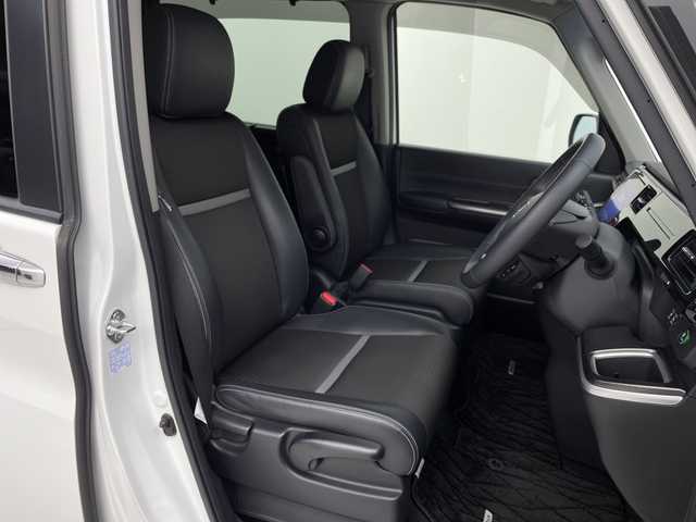 ホンダ ステップワゴン スパーダ eHEV G EXホンダS 茨城県 2020(令2)年 5.1万km プラチナホワイトパール 純正８型ナビ　バックモニター　フルセグＴＶ　ドライブレコーダー　追従クルコン　ビルトインＥＴＣ２．０　シートヒーター　衝突軽減ブレーキ　両側電動スライドドア　純正１６インチアルミホイール　禁煙車