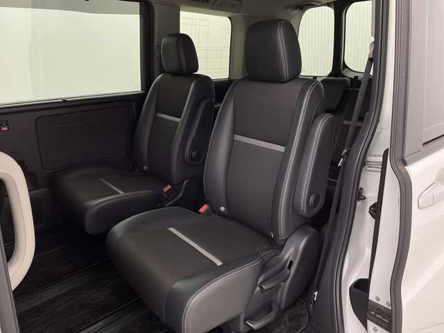 ホンダ ステップワゴン スパーダ eHEV G EXホンダS 茨城県 2020(令2)年 5.1万km プラチナホワイトパール 純正８型ナビ　バックモニター　フルセグＴＶ　ドライブレコーダー　追従クルコン　ビルトインＥＴＣ２．０　シートヒーター　衝突軽減ブレーキ　両側電動スライドドア　純正１６インチアルミホイール　禁煙車