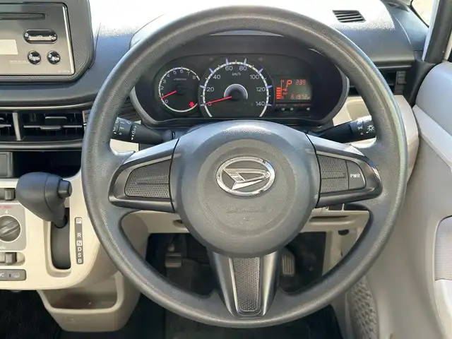 ダイハツ ムーヴ L 和歌山県 2018(平30)年 6.2万km ホワイト 純正CDチューナー/ワンオーナー/横滑り防止装置/アイドリングストップ/ヘッドライトレベライザー/パワーステアリング/純正アルミホイール/純正フロアマット/純正ドアバイザー