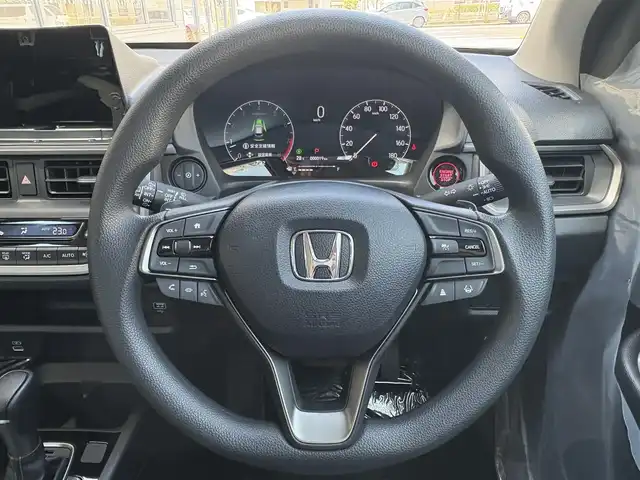 ホンダ ＷＲ－Ｖ X 三重県 2024(令6)年 0.1千km プラチナホワイトパール ♪♪登録済未使用車♪♪/ホンダセンシング/　・衝突軽減ブレーキ(CMBS)/　・踏み間違い衝突軽減システム/　・路外逸脱抑制機能/　・歩行者事故低減ステアリング/　・先行車発進お知らせ/　・標識認識機能/　・オートハイビーム/　・パーキングセンサーシステム/　・アダプティブクルーズコントロール/　・車線維持支援システム/スマートキーx2/プッシュスタート/パドルシフト/LEDヘッドライト/オートライト/ライトレベリング/横滑り防止/ターンミラー/電動格納ミラー/サイドカーテンエアバック